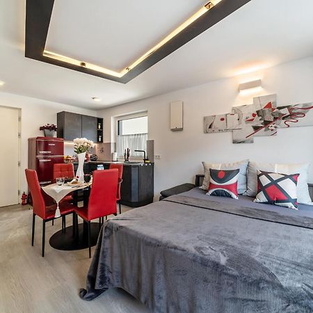 Apartment Il Cuore Rosso Naturns Luaran gambar