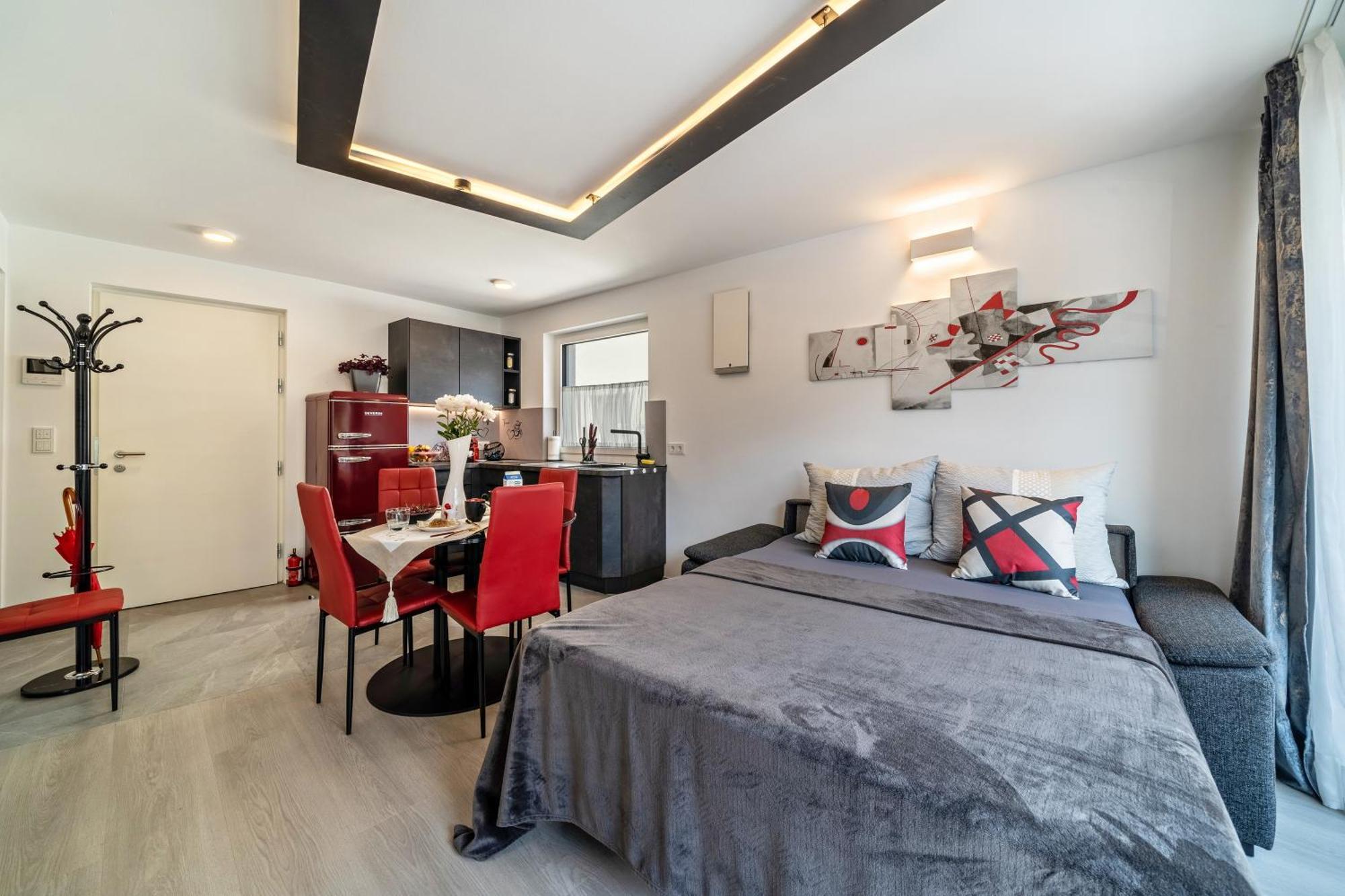 Apartment Il Cuore Rosso Naturns Luaran gambar